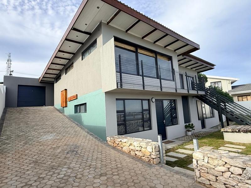 4 Bedroom Property for Sale in Stilbaai East Western Cape